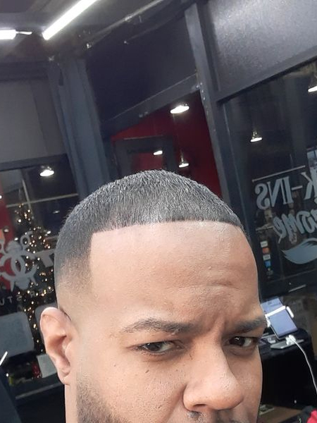 Jonathan G. - Grand Master Barber